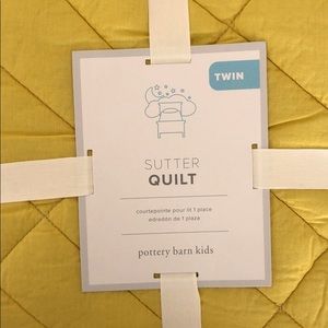 Pottery Barn Kids, Twin Qulit + (2) Standard Shams